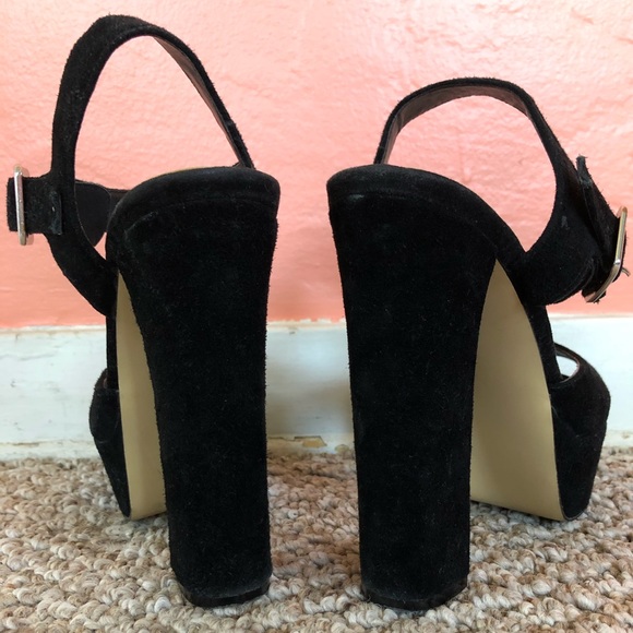 🌺Velvet black Steve Madden platforms - Picture 6 of 7